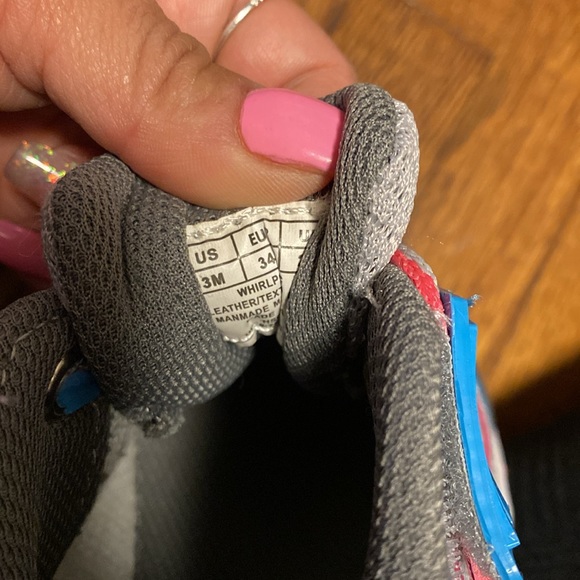 New - Picture 3 of 3